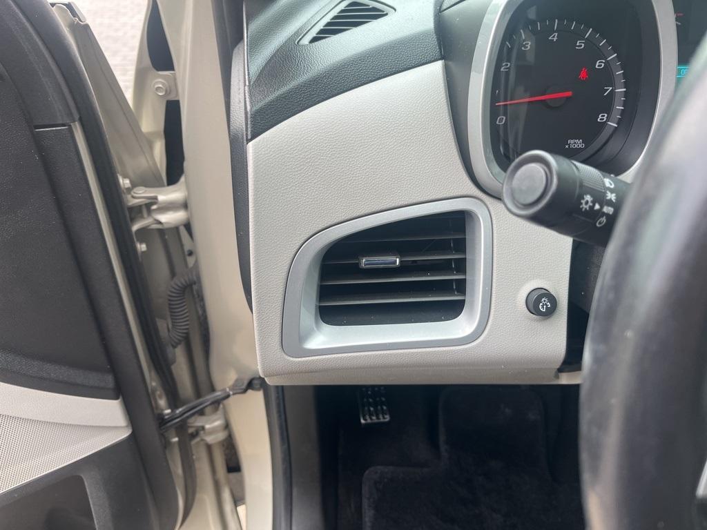 used 2015 Chevrolet Equinox car, priced at $8,045