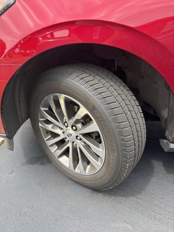 used 2018 Ford Expedition car, priced at $26,963