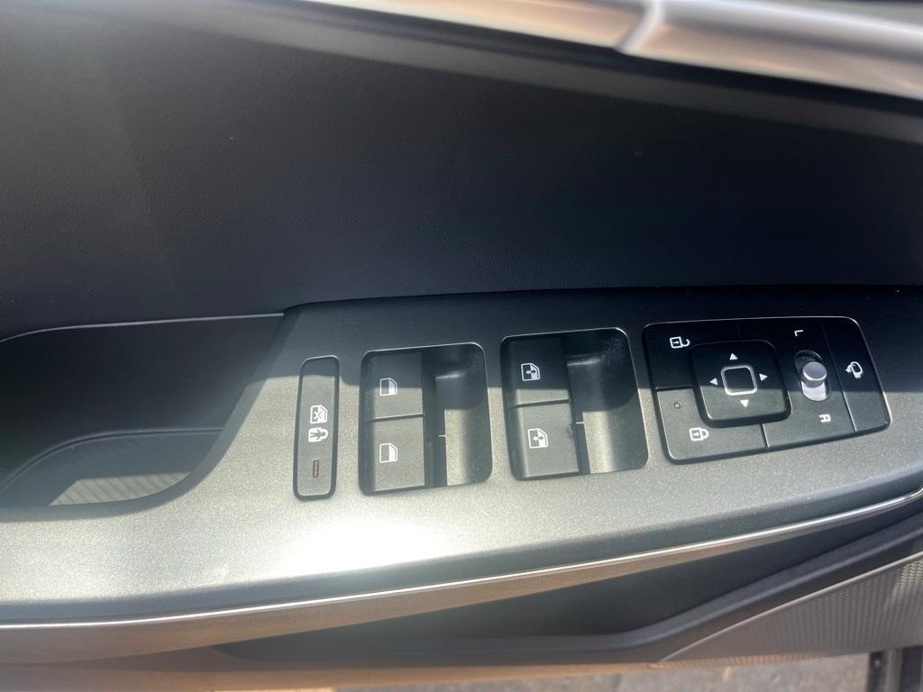 used 2022 Kia EV6 car, priced at $24,499