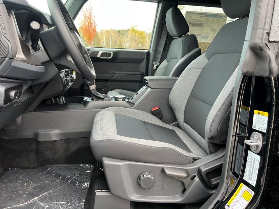 new 2025 Ford Bronco car, priced at $47,366