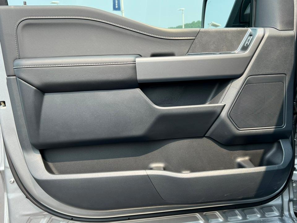 new 2025 Ford F-150 car, priced at $59,558