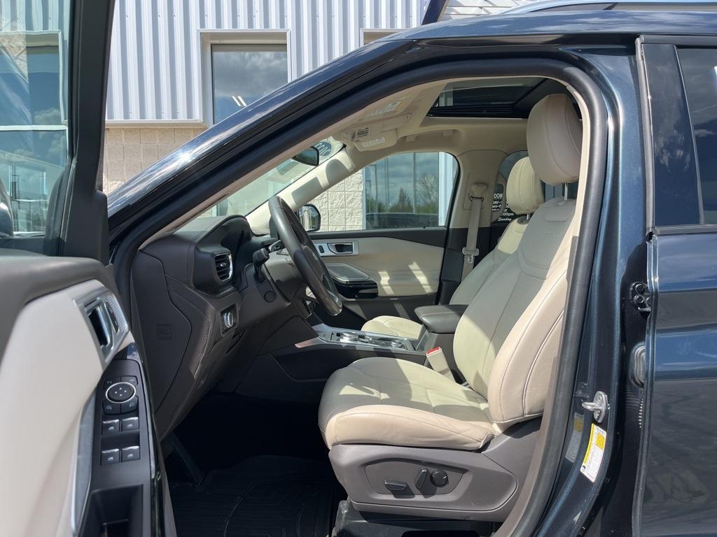 used 2022 Ford Explorer car, priced at $39,102
