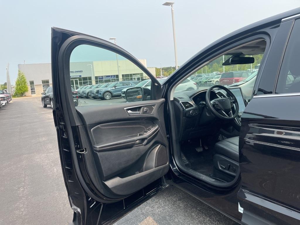 used 2022 Ford Edge car, priced at $30,948