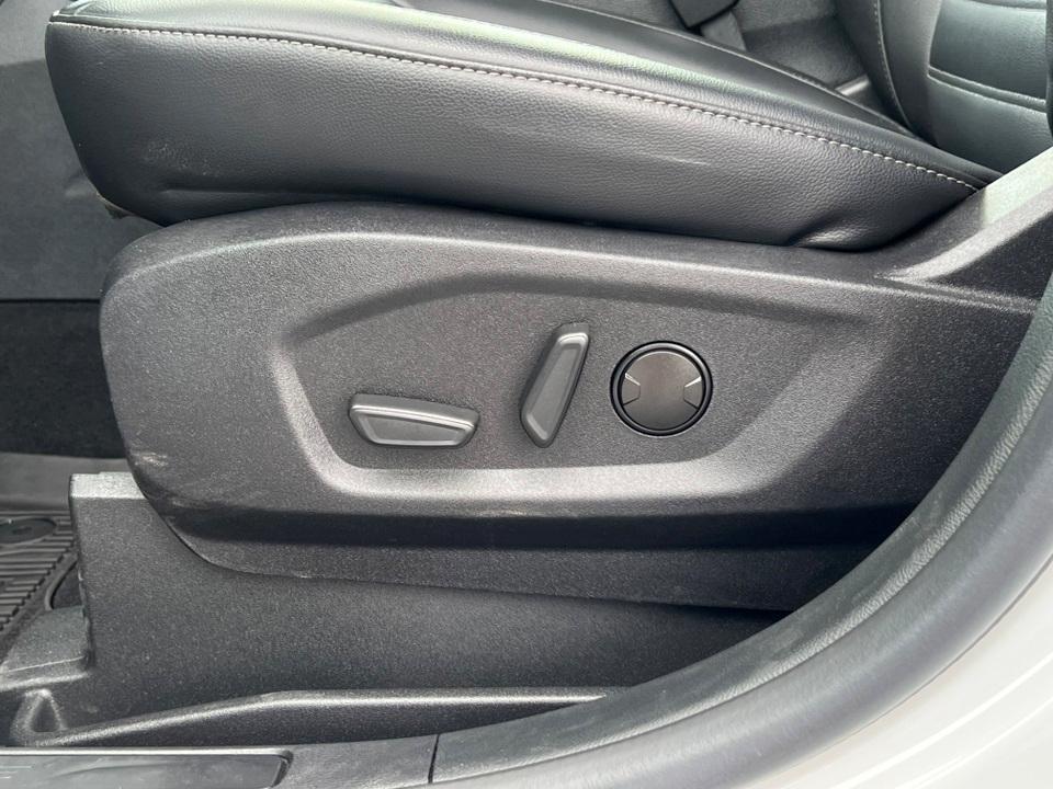 used 2022 Ford Edge car, priced at $28,418