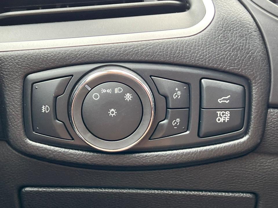 used 2022 Ford Edge car, priced at $28,418