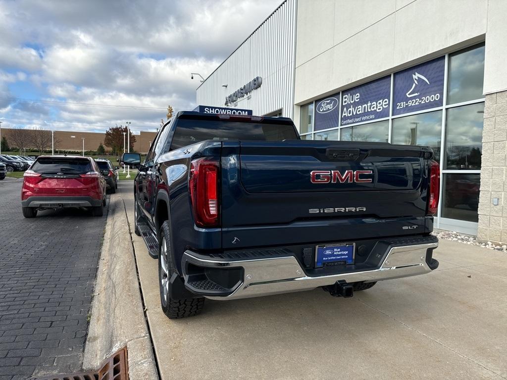 used 2022 GMC Sierra 1500 car, priced at $43,092