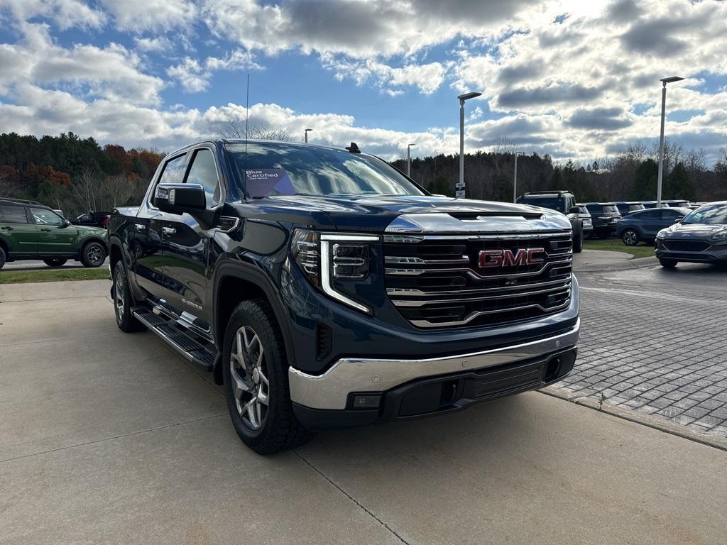 used 2022 GMC Sierra 1500 car, priced at $43,092