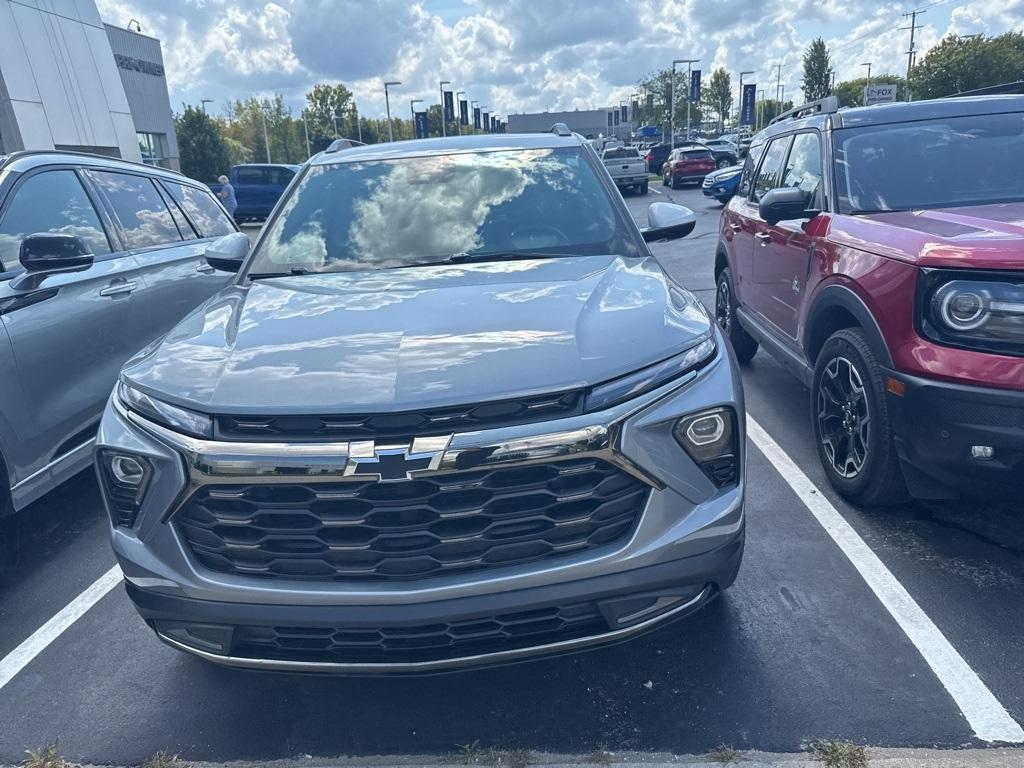used 2024 Chevrolet TrailBlazer car, priced at $27,615