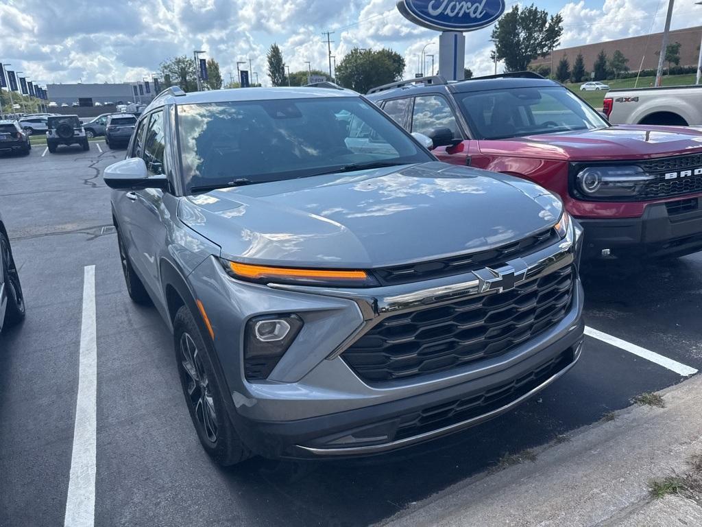 used 2024 Chevrolet TrailBlazer car, priced at $27,615