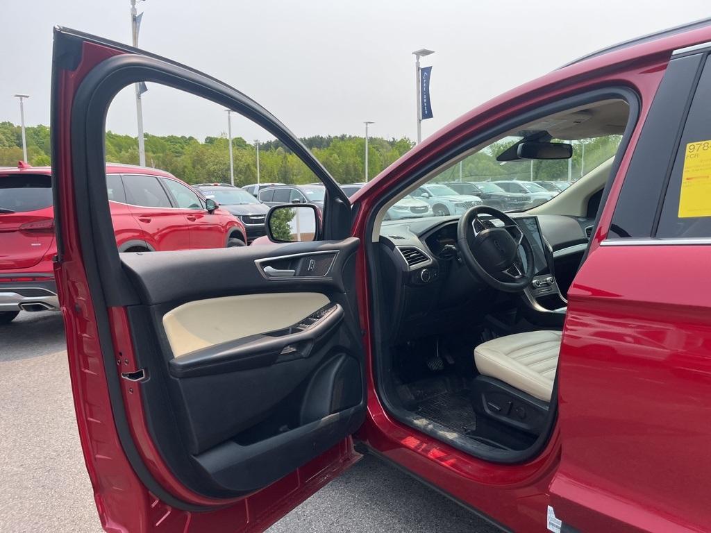 used 2022 Ford Edge car, priced at $28,209