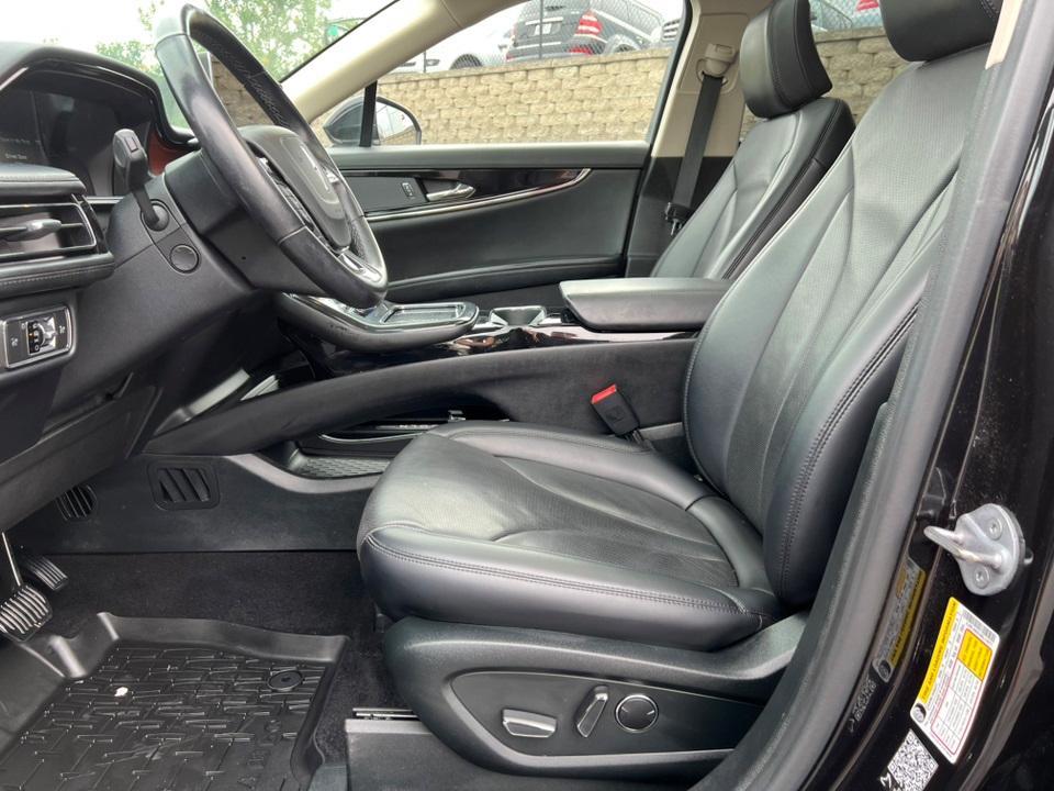 used 2022 Lincoln Nautilus car, priced at $33,500