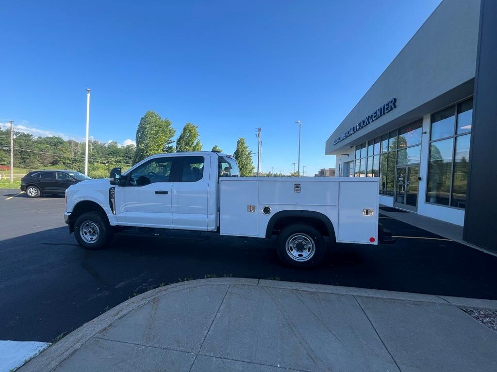 new 2023 Ford F-250 car, priced at $65,294