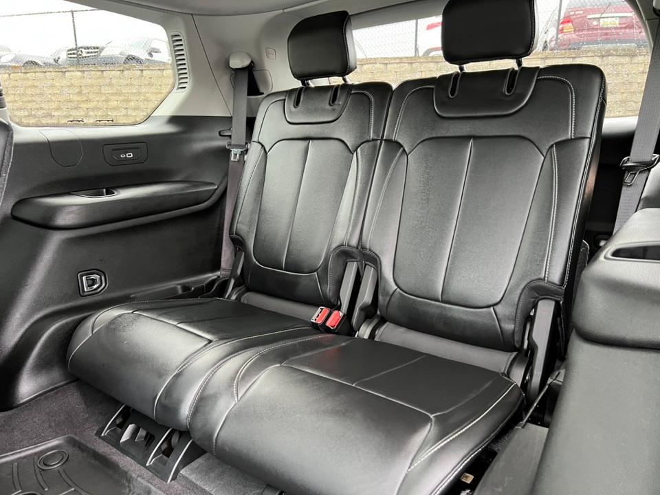 used 2022 Jeep Grand Cherokee L car, priced at $28,238