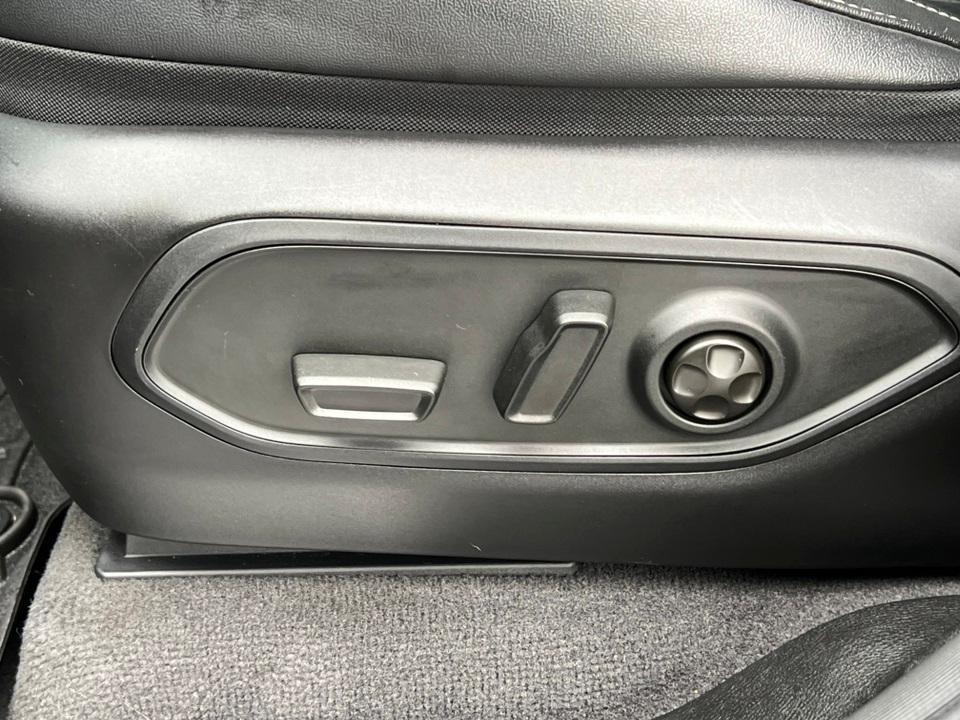 used 2022 Jeep Grand Cherokee L car, priced at $28,238