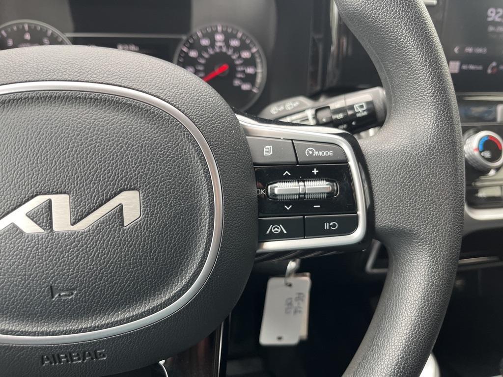 used 2022 Kia Sorento car, priced at $23,934