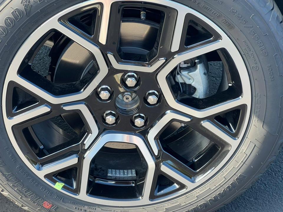 new 2025 Ford Maverick car, priced at $39,147