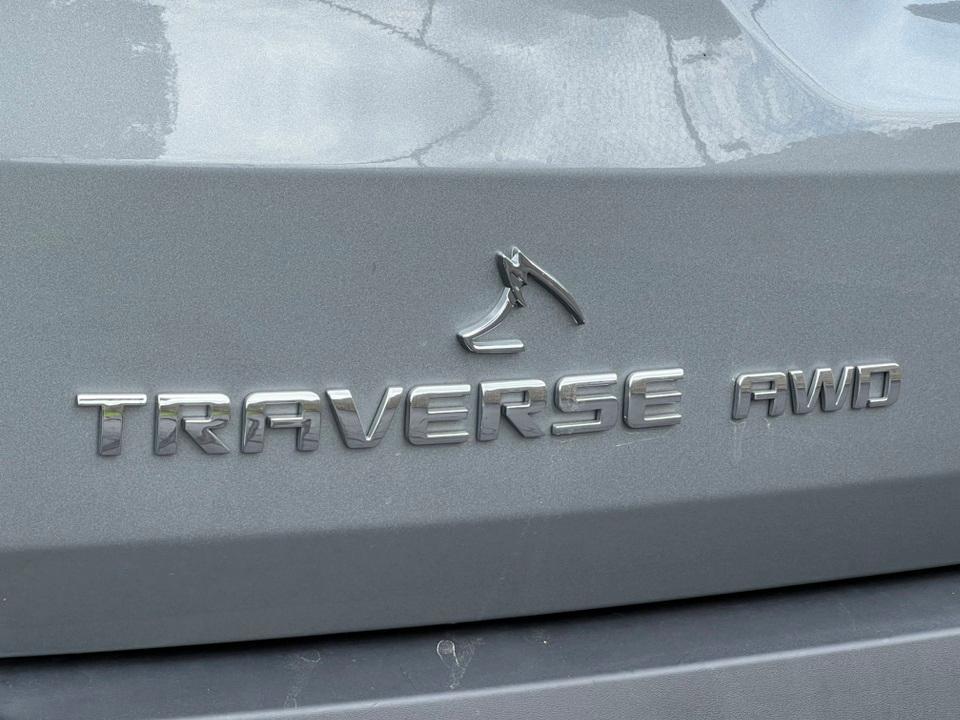 used 2023 Chevrolet Traverse car, priced at $26,975