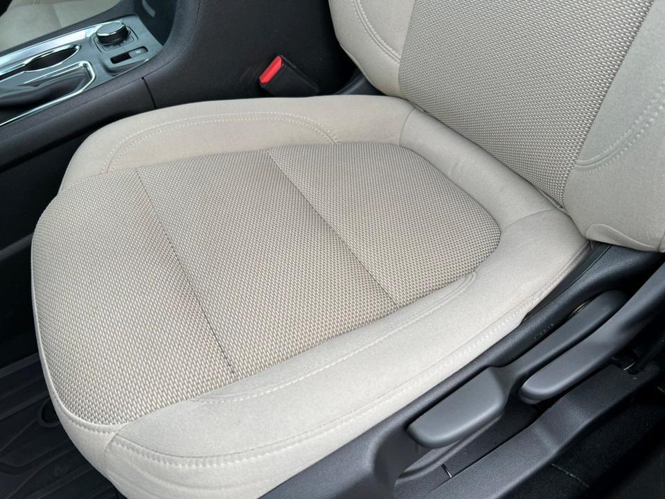 used 2023 Chevrolet Traverse car, priced at $26,975