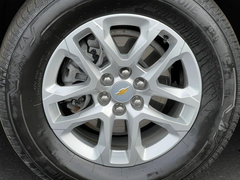 used 2023 Chevrolet Traverse car, priced at $26,975