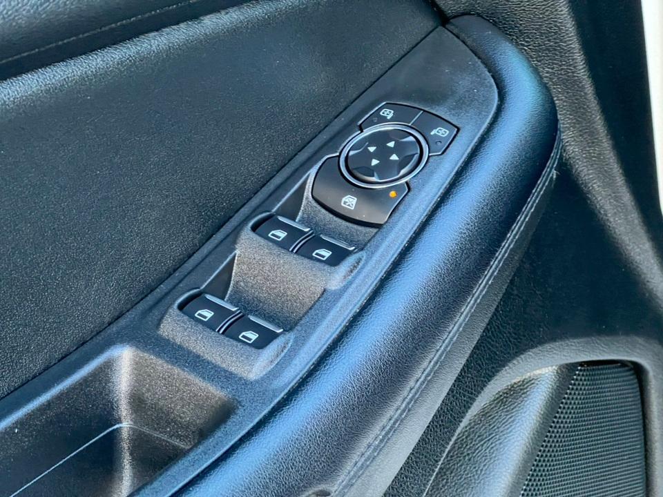 used 2022 Ford Edge car, priced at $23,292