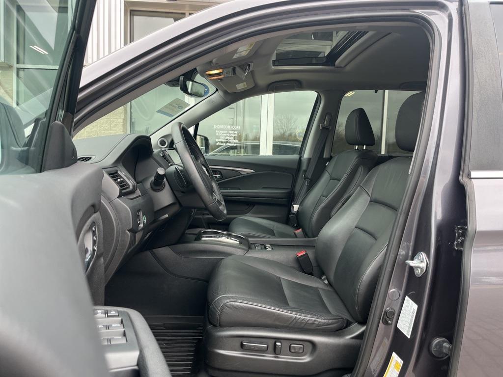 used 2022 Honda Pilot car, priced at $31,980