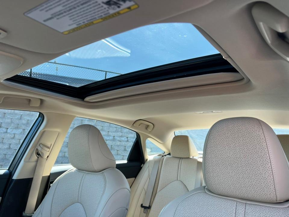 used 2019 Toyota Avalon Hybrid car, priced at $24,000