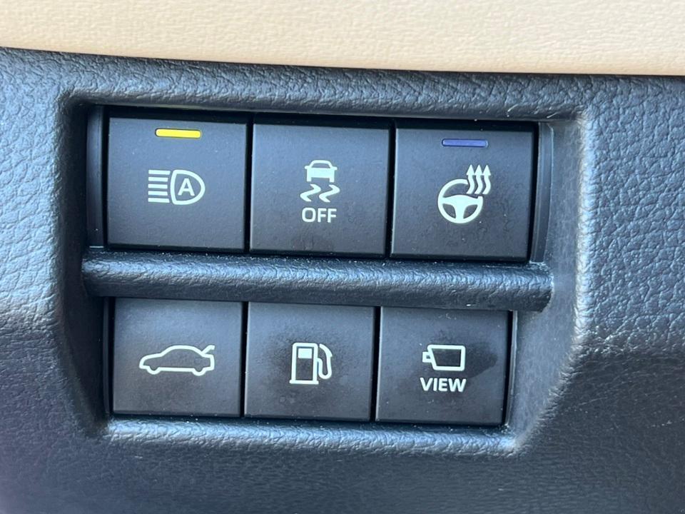 used 2019 Toyota Avalon Hybrid car, priced at $24,000