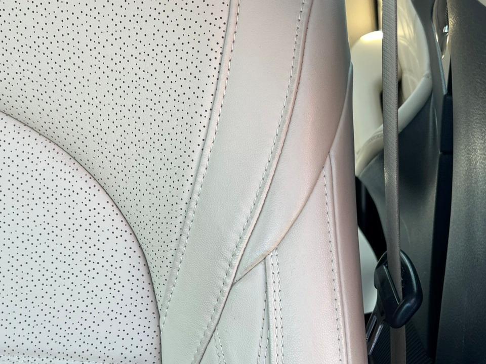 used 2019 Toyota Avalon Hybrid car, priced at $24,000