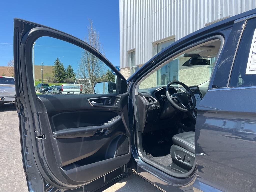 used 2022 Ford Edge car, priced at $27,979