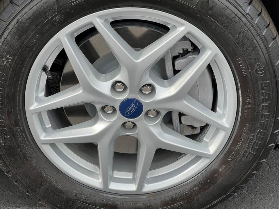 used 2022 Ford Edge car, priced at $26,302