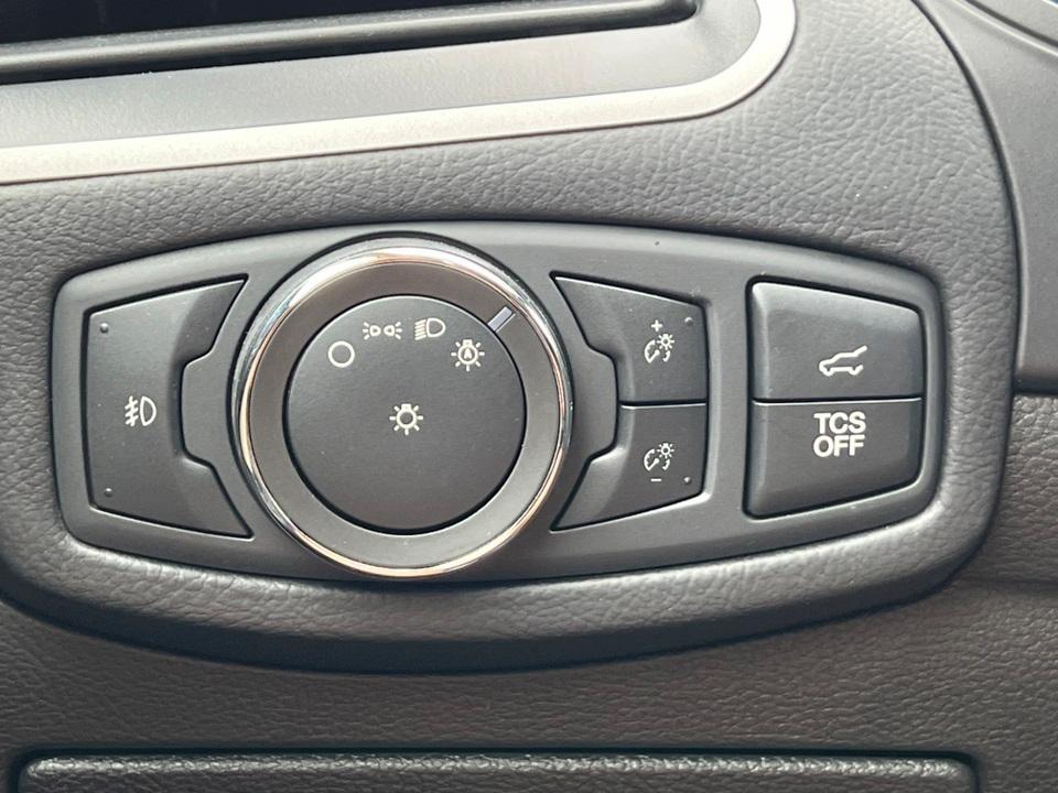 used 2022 Ford Edge car, priced at $26,302