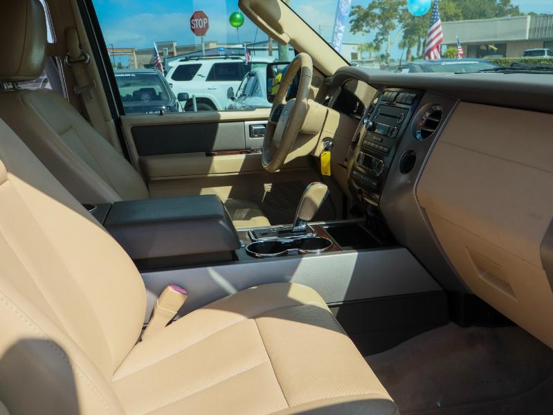 used 2013 Ford Expedition car, priced at $15,880