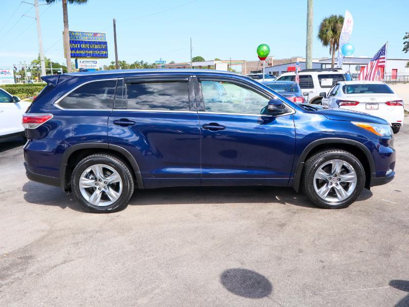 used 2015 Toyota Highlander car, priced at $22,995