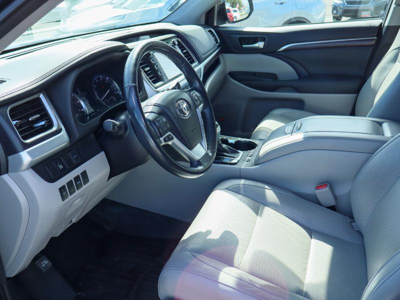 used 2015 Toyota Highlander car, priced at $22,995