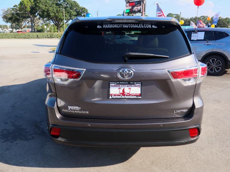 used 2016 Toyota Highlander car, priced at $22,995
