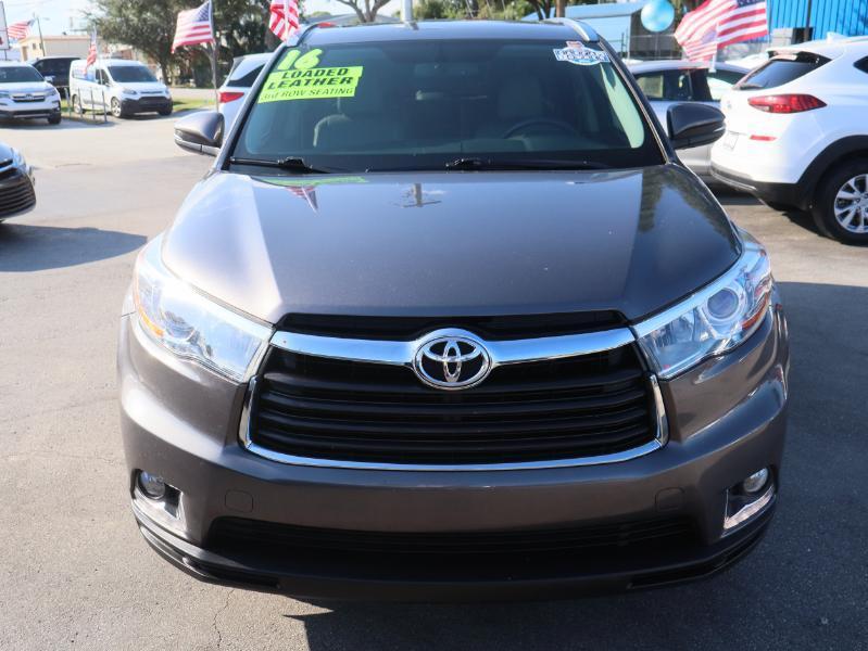 used 2016 Toyota Highlander car, priced at $22,995