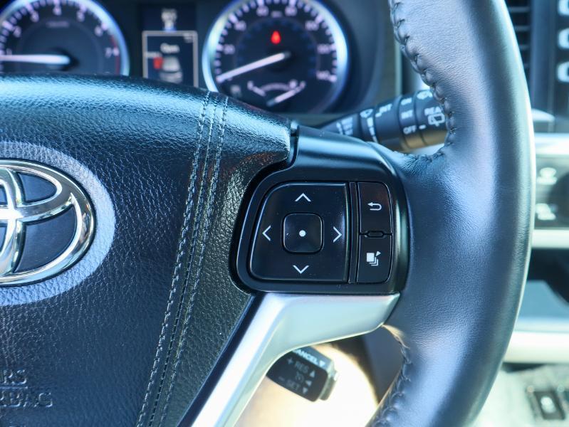 used 2016 Toyota Highlander car, priced at $22,995