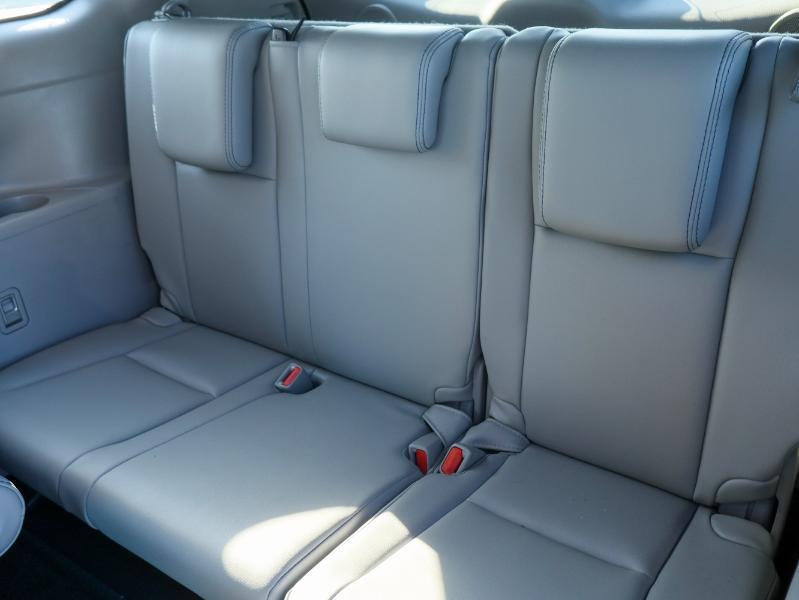 used 2016 Toyota Highlander car, priced at $22,995
