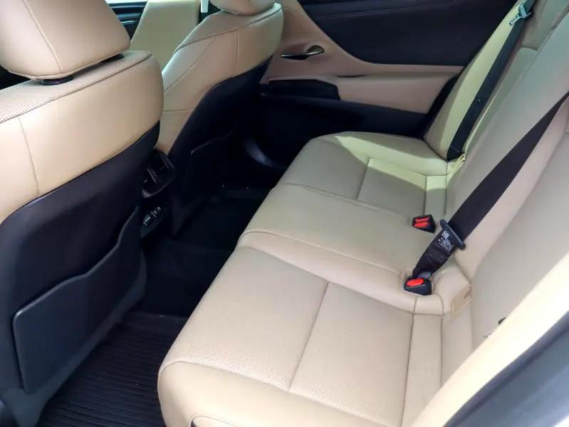 used 2020 Lexus ES 350 car, priced at $27,990