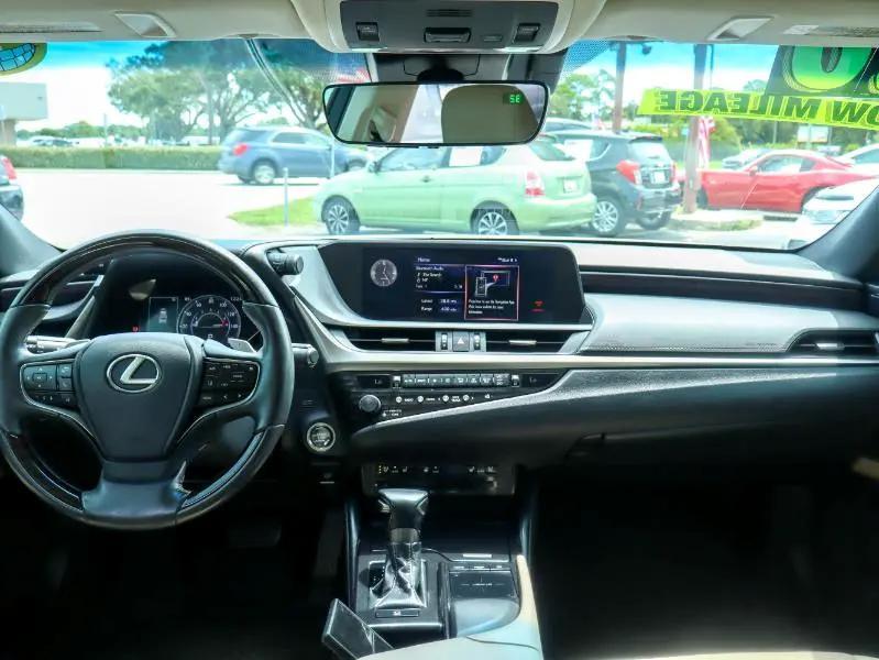 used 2020 Lexus ES 350 car, priced at $27,990