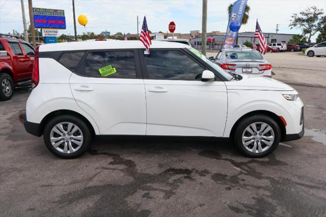 used 2022 Kia Soul car, priced at $17,880