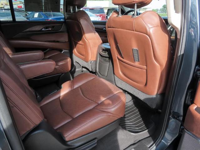 used 2020 Cadillac Escalade ESV car, priced at $47,995