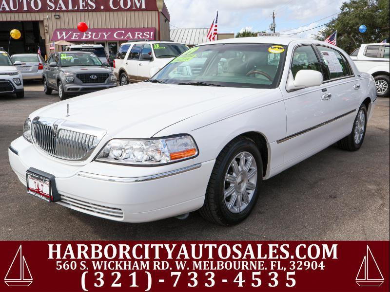 used 2009 Lincoln Town Car car, priced at $12,880