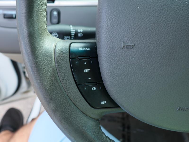 used 2009 Lincoln Town Car car, priced at $12,880