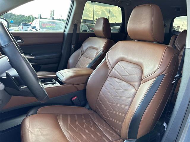 used 2023 Nissan Pathfinder car, priced at $38,607
