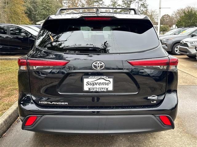 used 2023 Toyota Highlander car, priced at $32,990