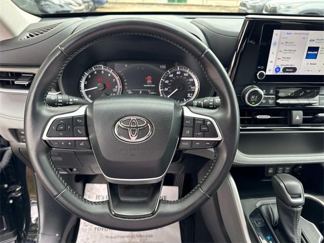 used 2023 Toyota Highlander car, priced at $32,990