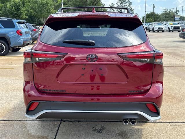 new 2025 Toyota Highlander car, priced at $51,655