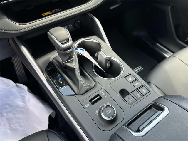 new 2025 Toyota Highlander car, priced at $51,655