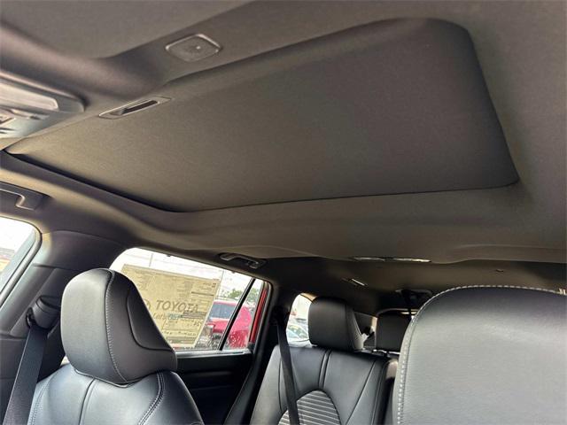 new 2025 Toyota Highlander car, priced at $51,655
